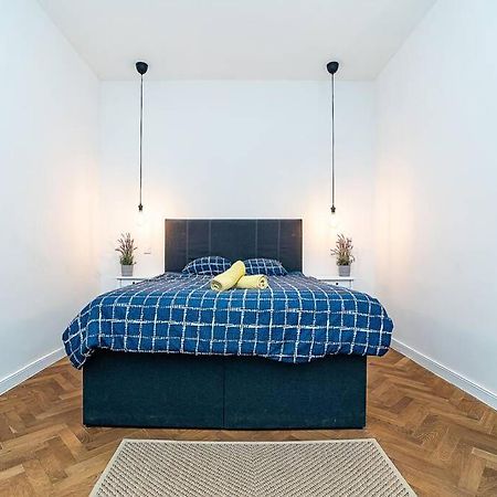 Elegant, Modern, 2-Bed Flat By Museum Of Prague Apartment ภายนอก รูปภาพ