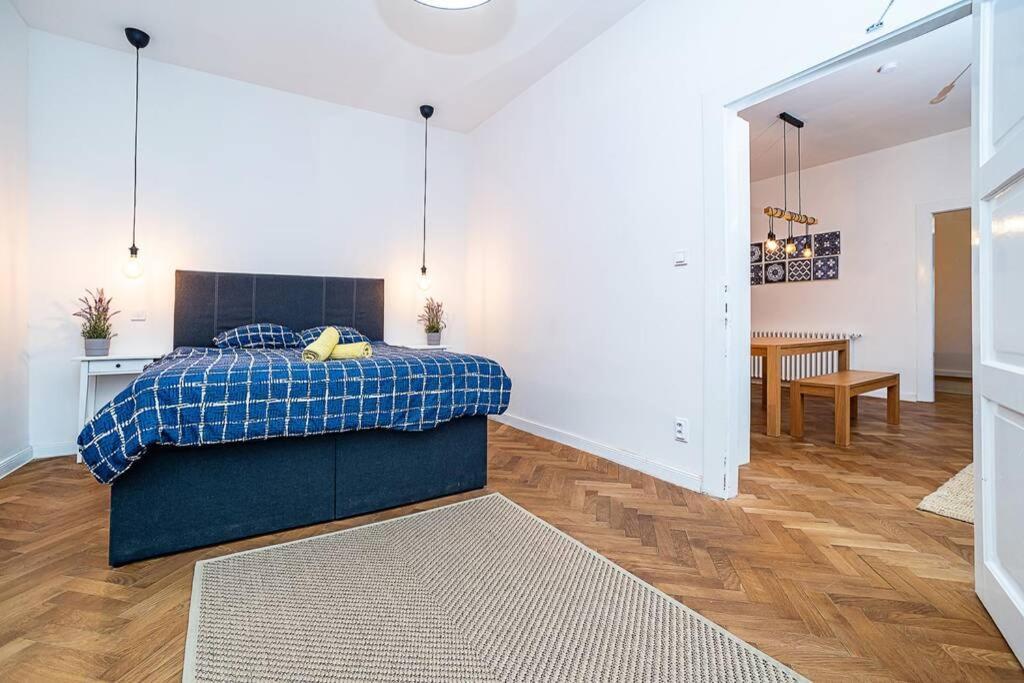 Elegant, Modern, 2-Bed Flat By Museum Of Prague Apartment ภายนอก รูปภาพ