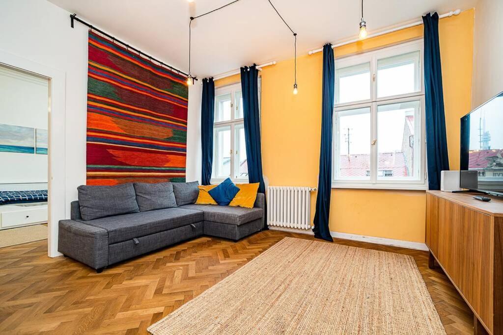 Elegant, Modern, 2-Bed Flat By Museum Of Prague Apartment ภายนอก รูปภาพ